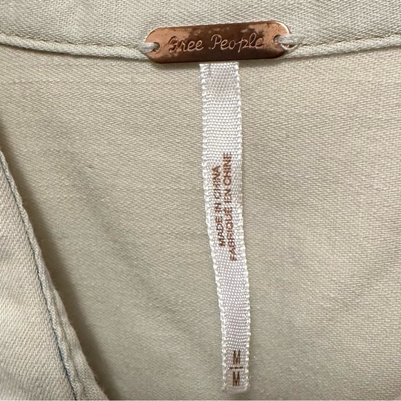 Free People Ombre Frayed Hem Chambray Denim Button Down Shirt Women M blue green - Picture 9 of 9